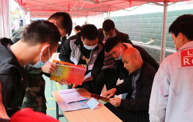13家企業(yè)“招賢納士”，廣元朝天區(qū)助力退役軍人就業(yè)再添新舉措 聚焦社會經(jīng)濟咨詢服務新業(yè)態(tài)